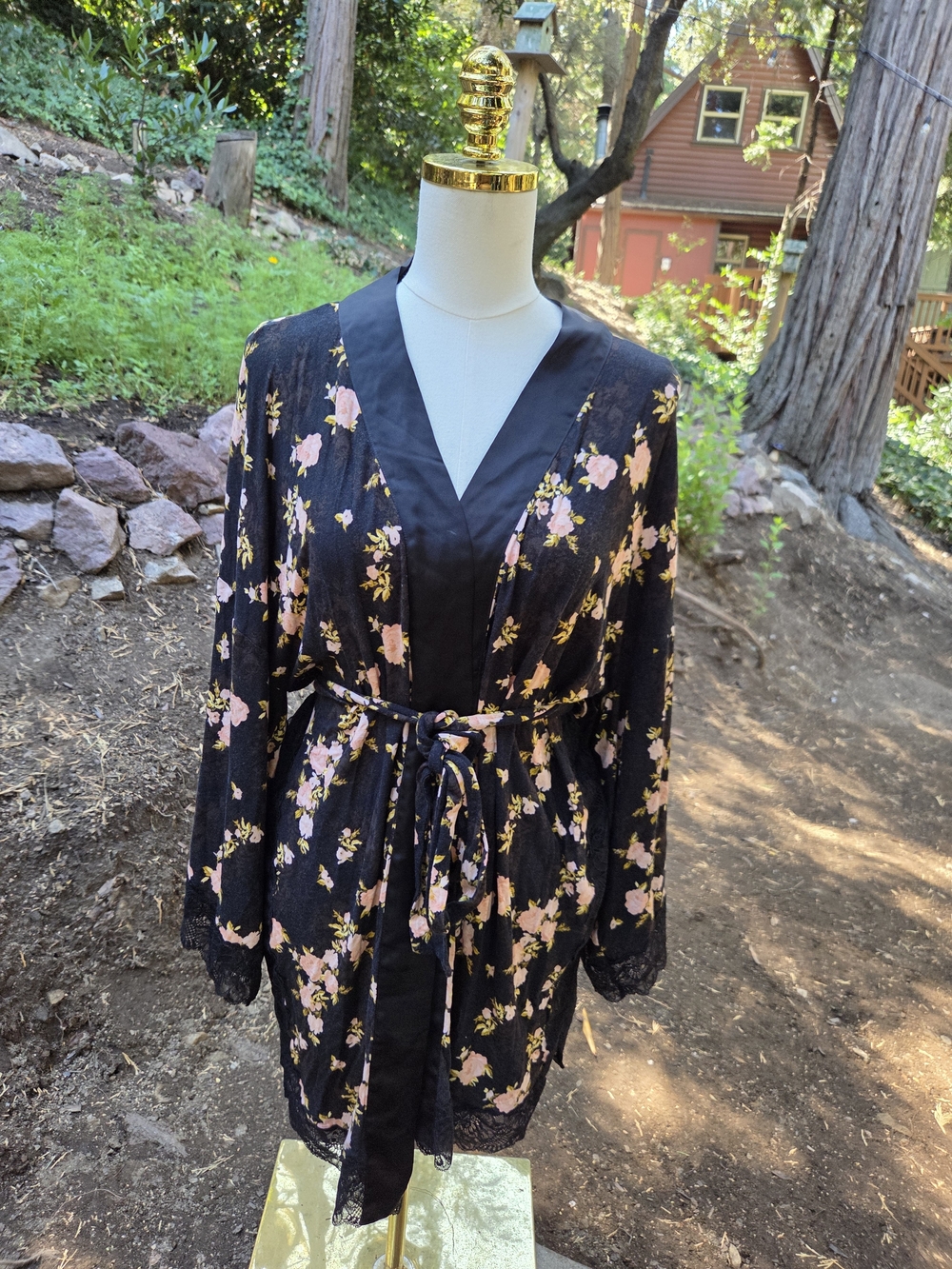 Victorias Secret Heavenly Floral Lace Black & Pink Kimono Robe Size Small